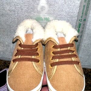 Little Me Crib Shoes